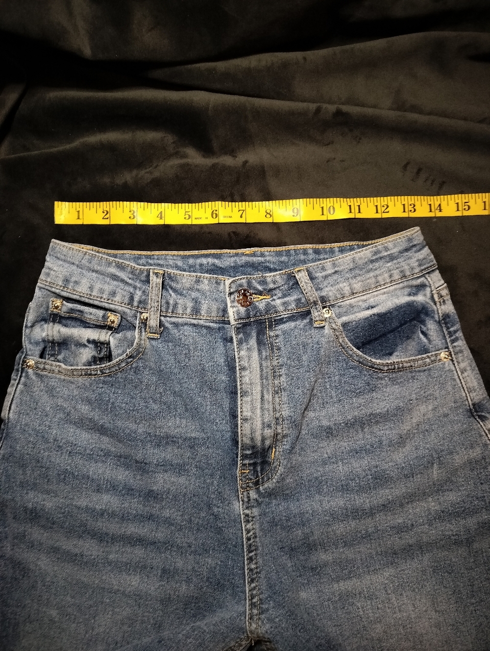 New Extra Flare Wide-Leg Light/Medium Wash Blue Denim Jeans - Size 4 - Picture 7 of 8